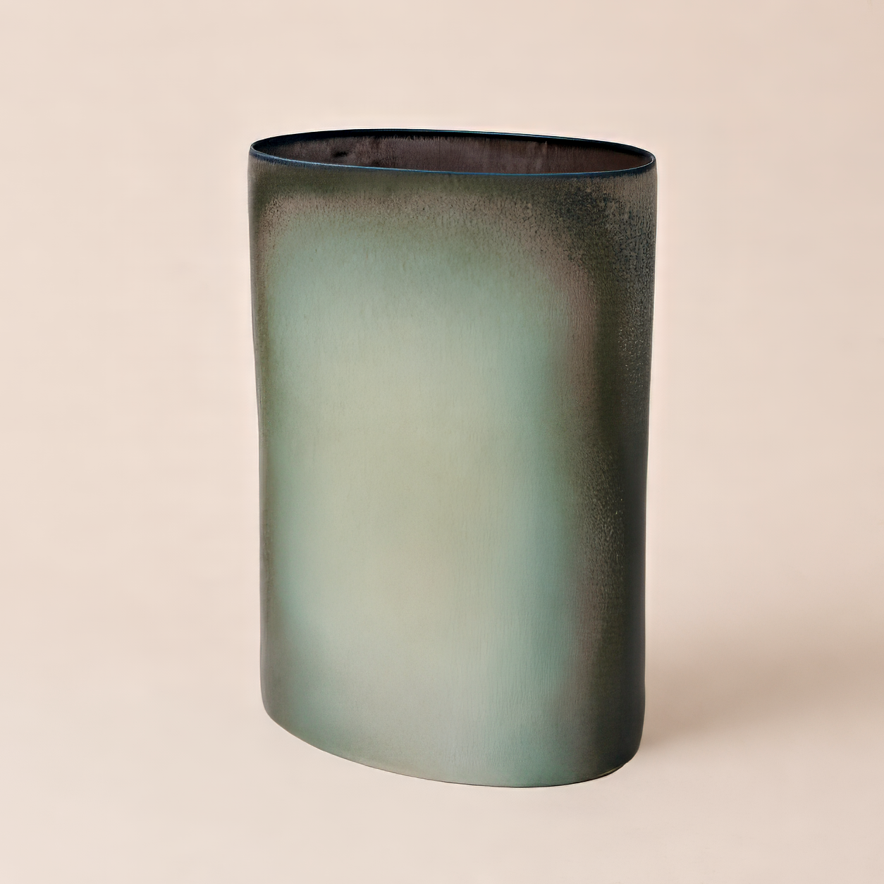 Oval Vase - Traversée IV